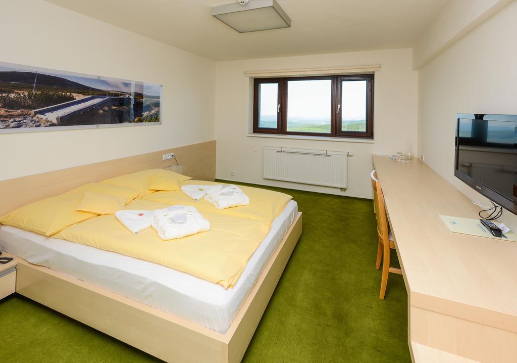 Horsky Hotel Friesovy Boudy Strážné Szoba fotó